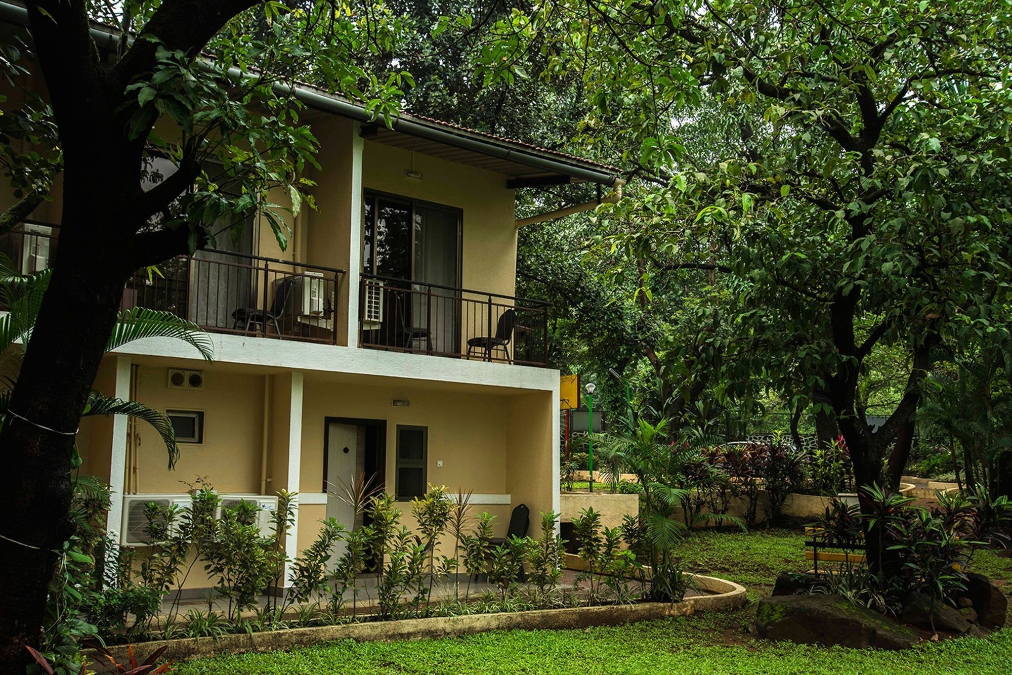 Zaras Resort Lonavala Exterior foto